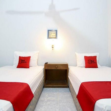 Reddoorz Syariah At Jalan Menteri Supeno Otel Yogyakarta Dış mekan fotoğraf