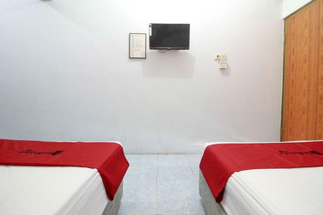 Reddoorz Syariah At Jalan Menteri Supeno Otel Yogyakarta Dış mekan fotoğraf